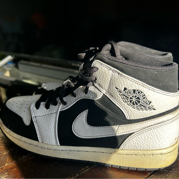 The Air Jordan 1 Mid White Black is a mid-top sneaker used some life left - Picture 9 of 12